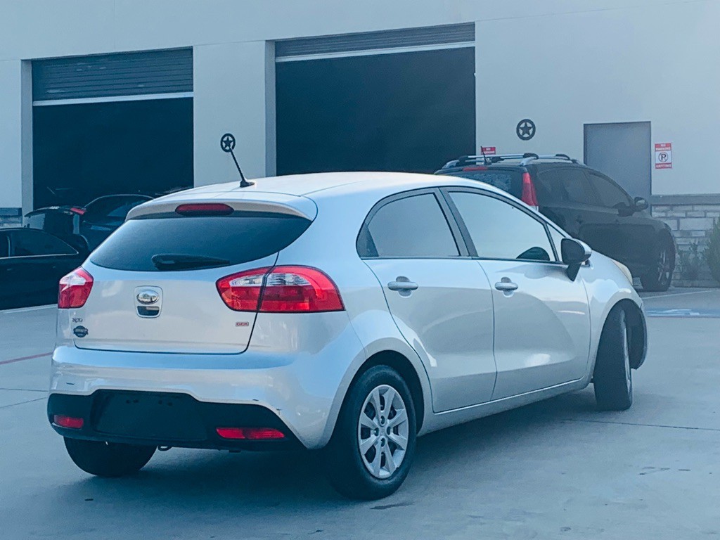 2013 Kia Rio Image 10