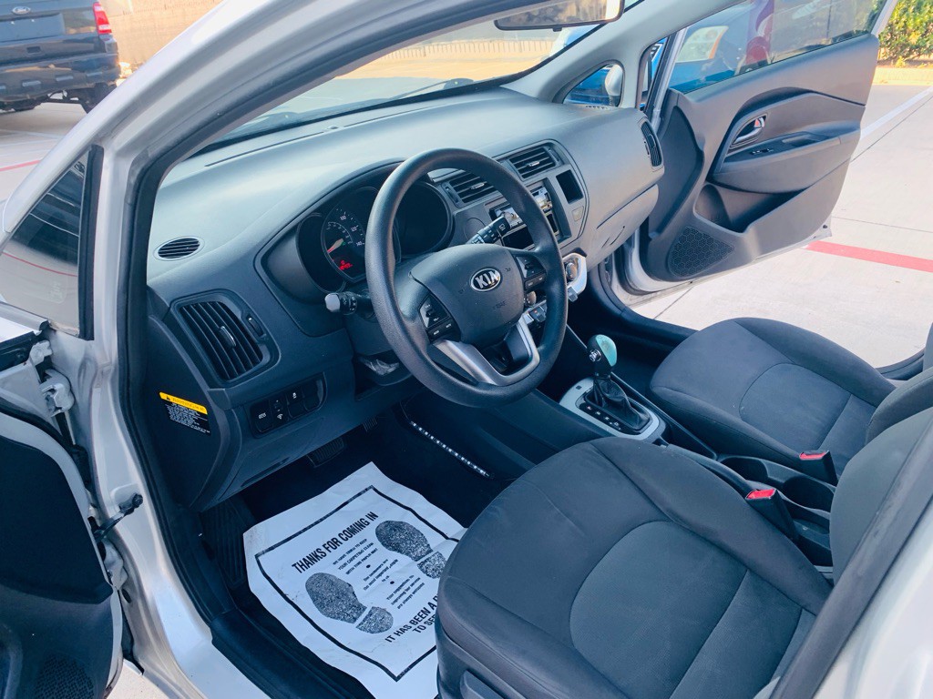 2013 Kia Rio Image 13