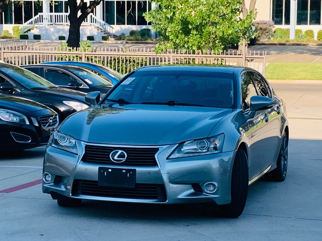 2015 Lexus GS Image 3