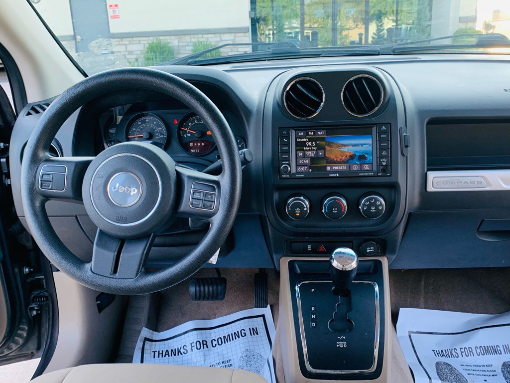 2014 Jeep Compass Image 17