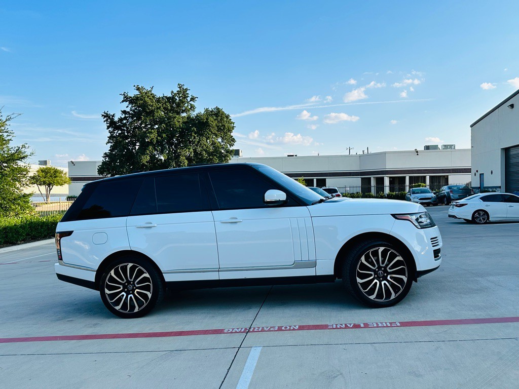 2017 Land Rover Range Rover Image 9