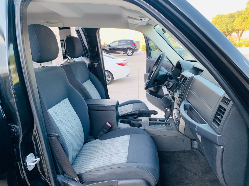 2010 Jeep Liberty Image 20