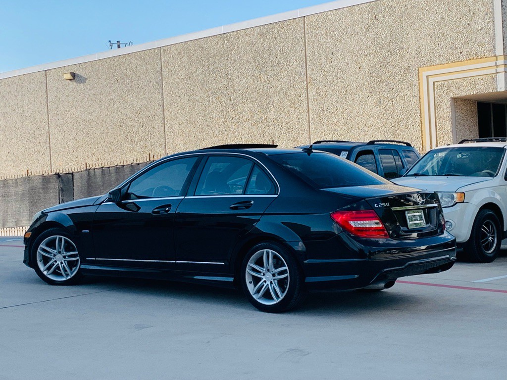 2012 Mercedes-Benz C-Class Image 6