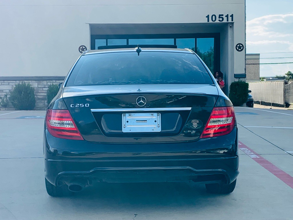 2012 Mercedes-Benz C-Class Image 7