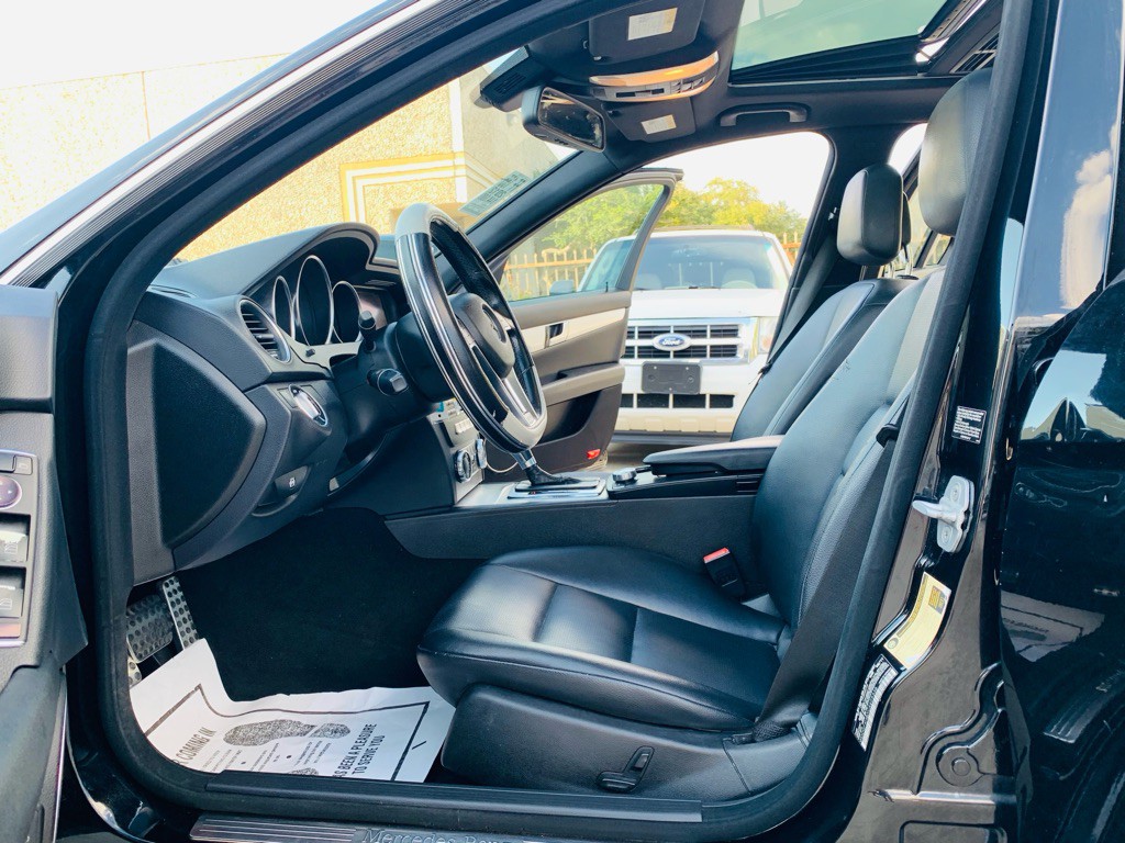 2012 Mercedes-Benz C-Class Image 10