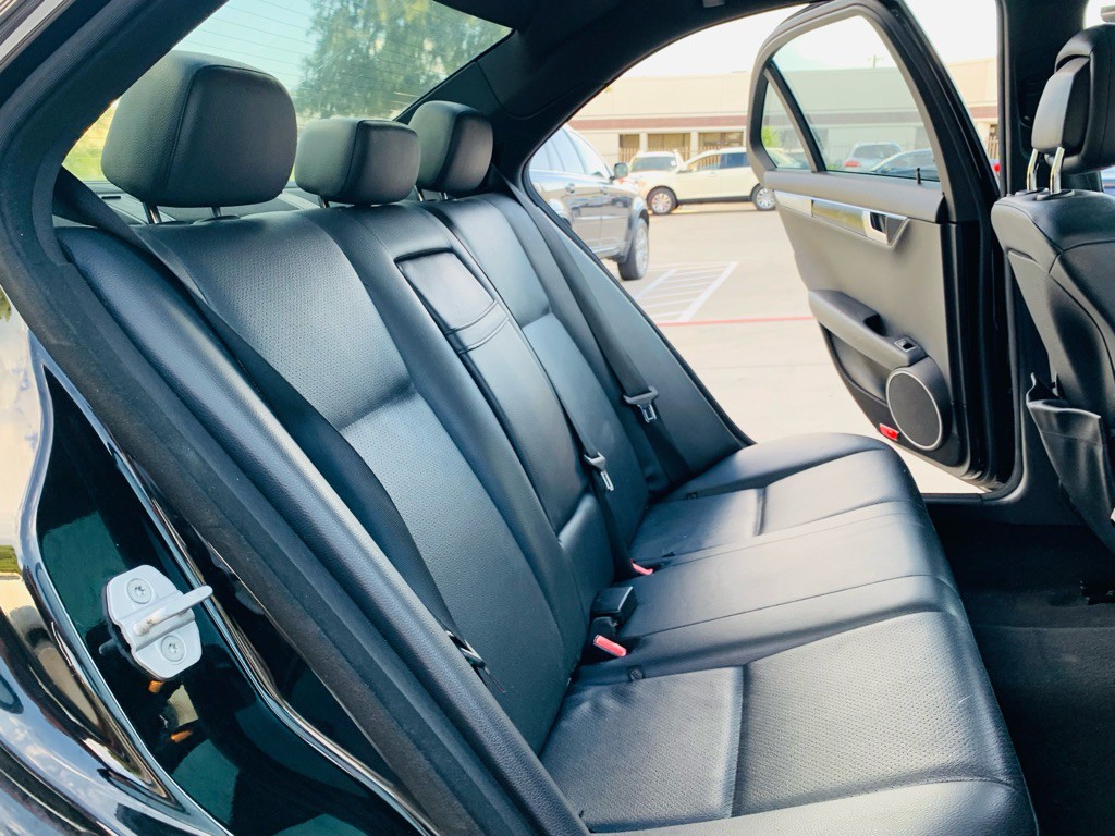 2012 Mercedes-Benz C-Class Image 16