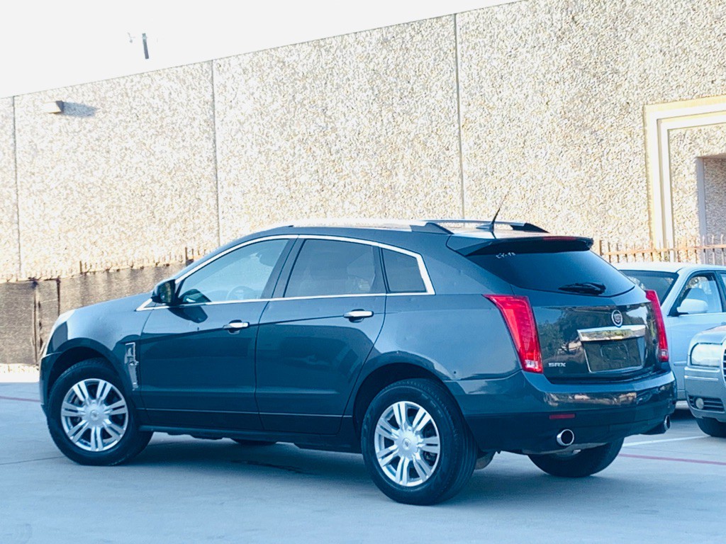 2010 Cadillac SRX Image 7