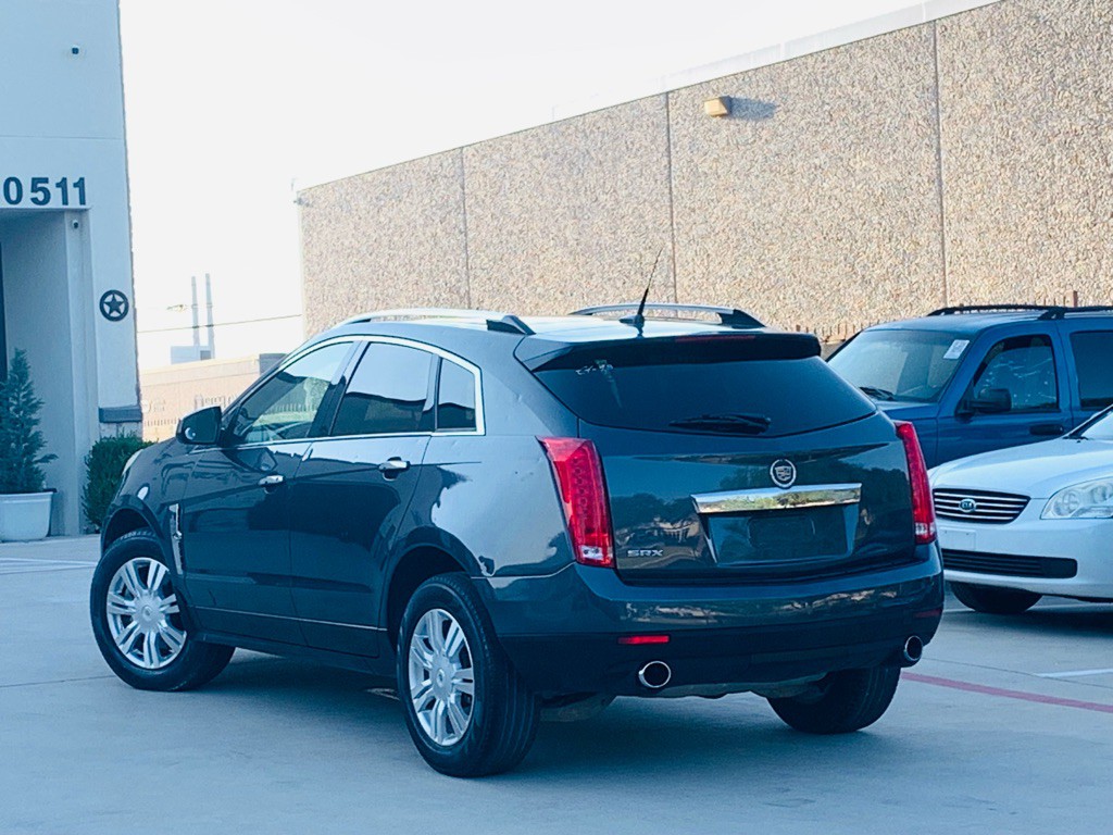 2010 Cadillac SRX Image 8