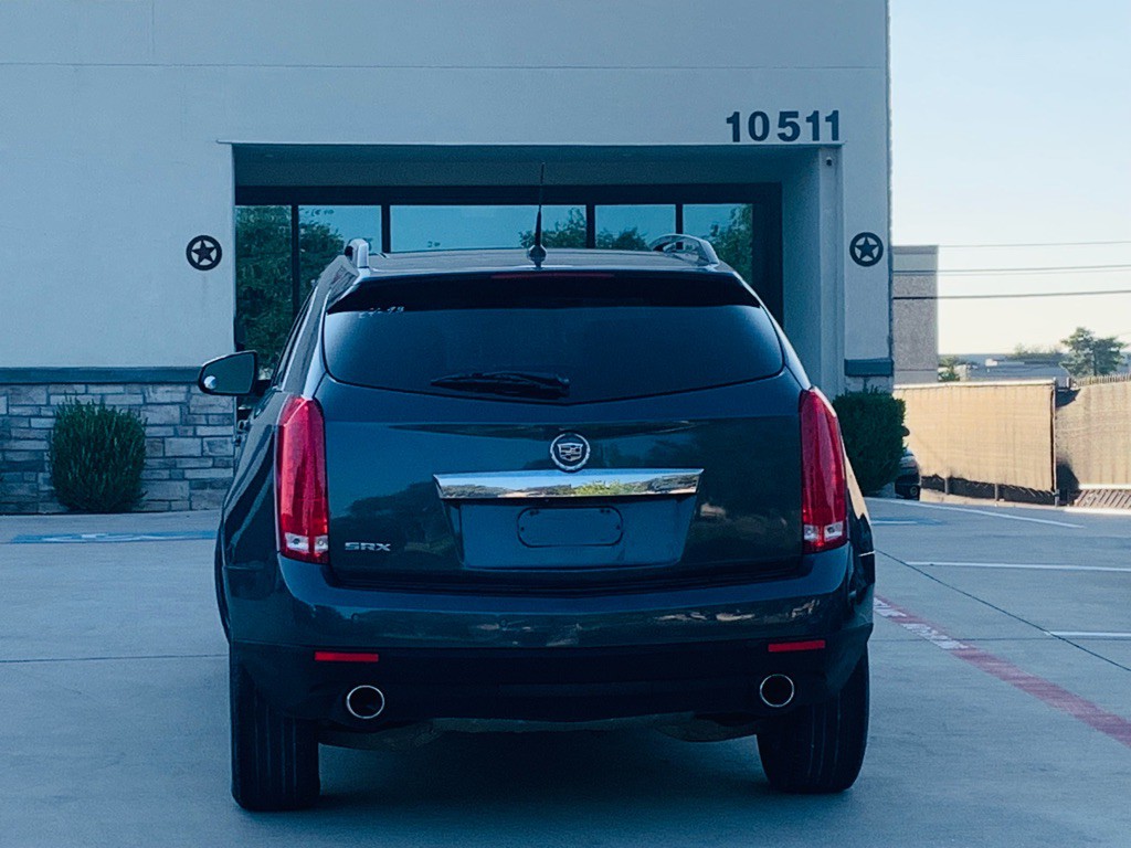 2010 Cadillac SRX Image 9