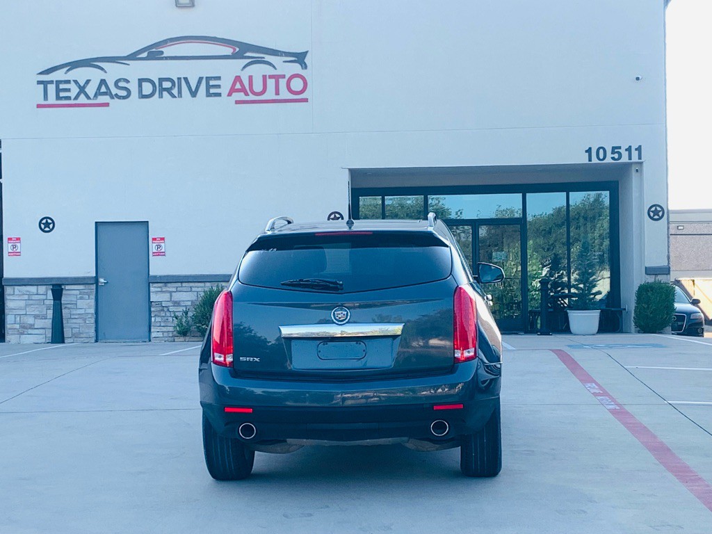 2010 Cadillac SRX Image 10