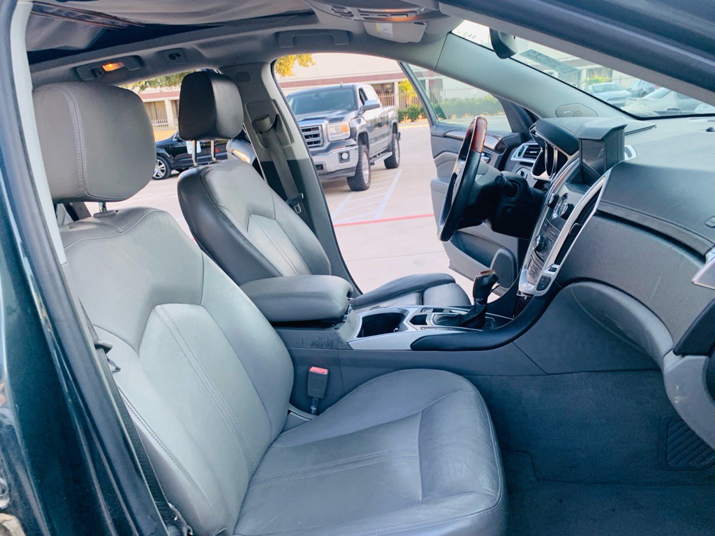 2010 Cadillac SRX Image 20