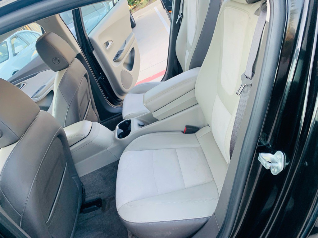 2014 Chevrolet Volt Image 16