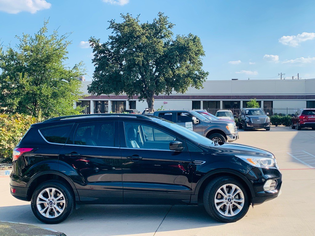 2017 Ford Escape Image 10
