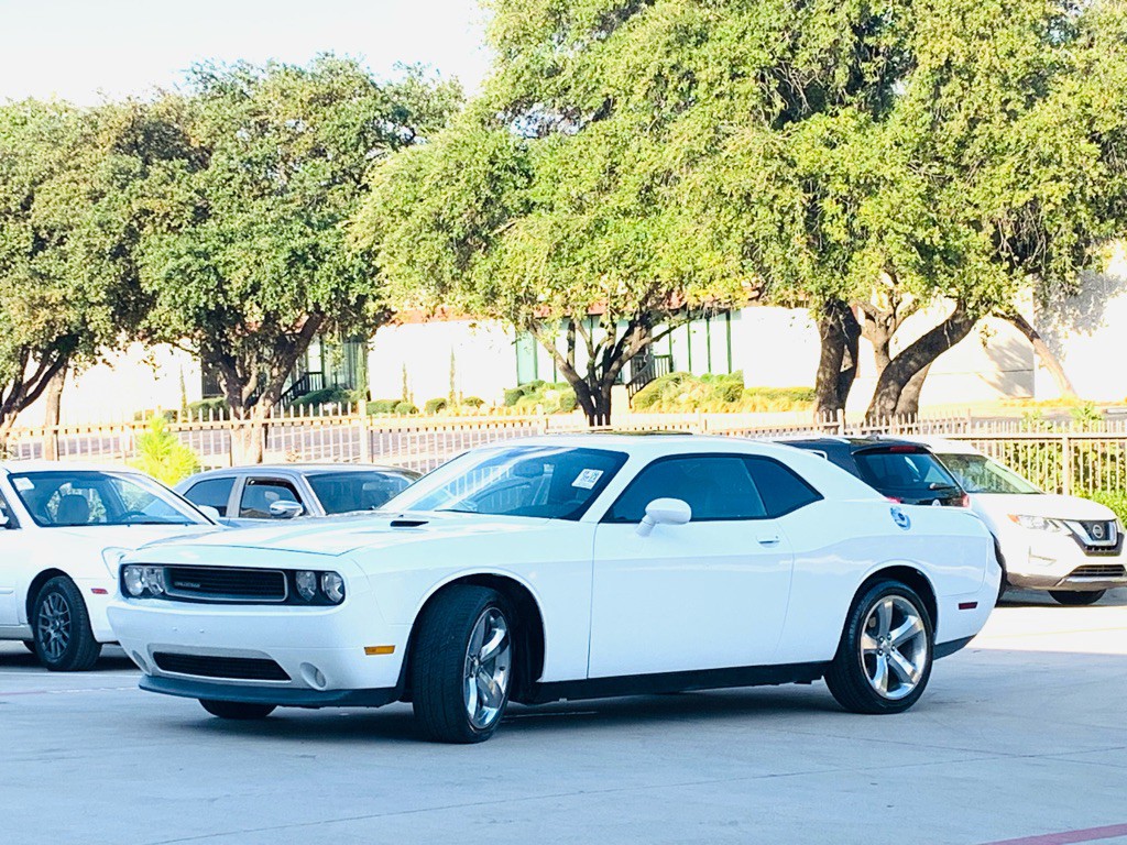 2014 Dodge Challenger Image 5