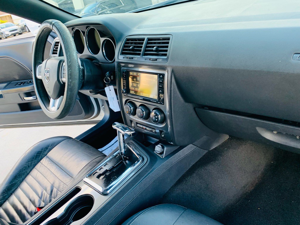 2014 Dodge Challenger Image 22