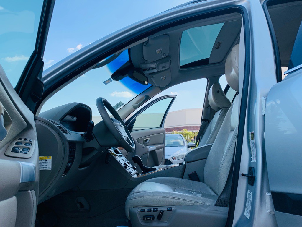 2005 Volvo XC90 Image 13