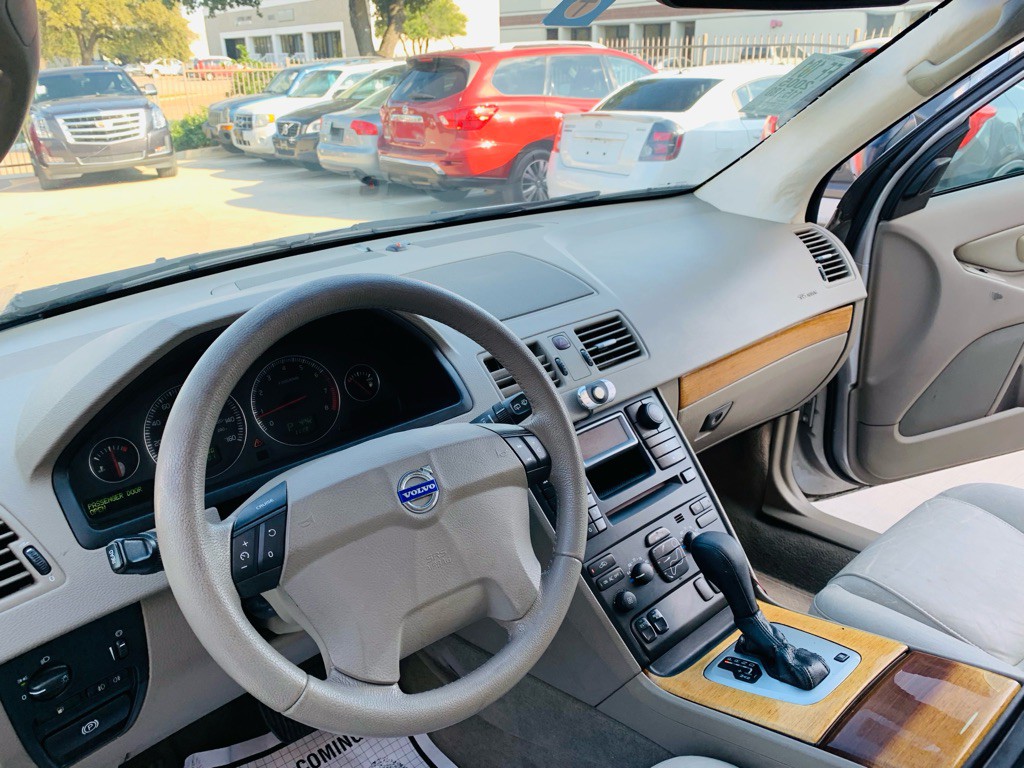 2005 Volvo XC90 Image 15