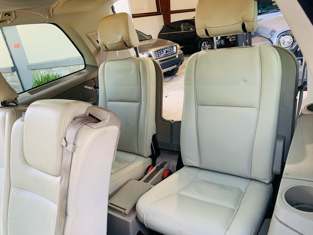 2005 Volvo XC90 Image 21