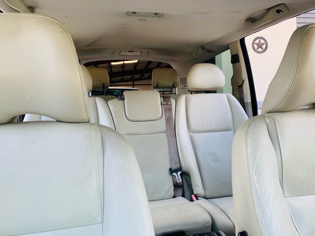 2005 Volvo XC90 Image 28