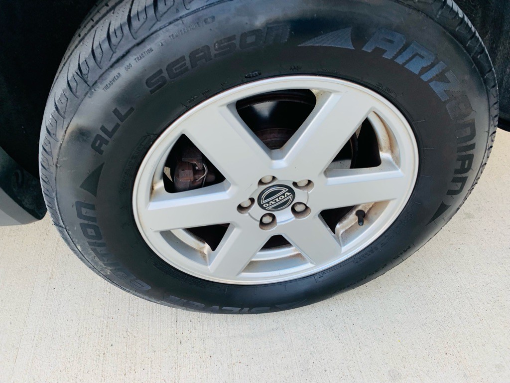 2005 Volvo XC90 Image 32