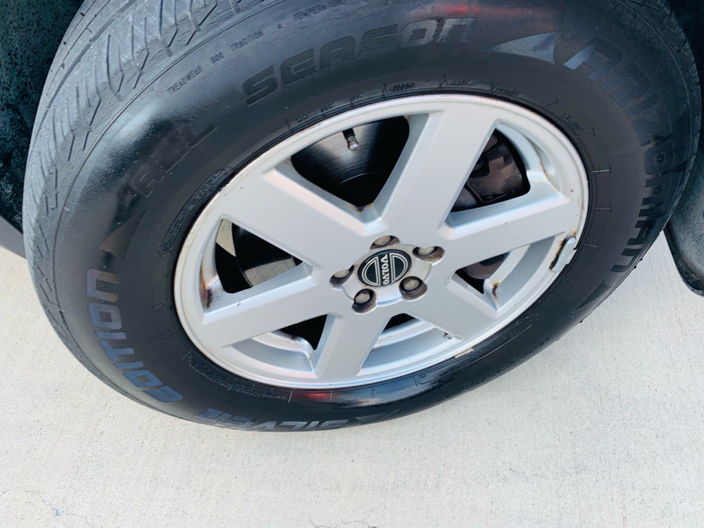 2005 Volvo XC90 Image 34