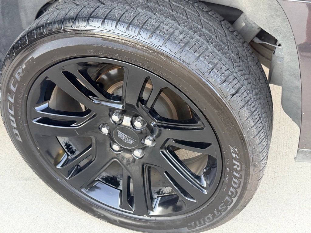 2017 Cadillac Escalade Image 32