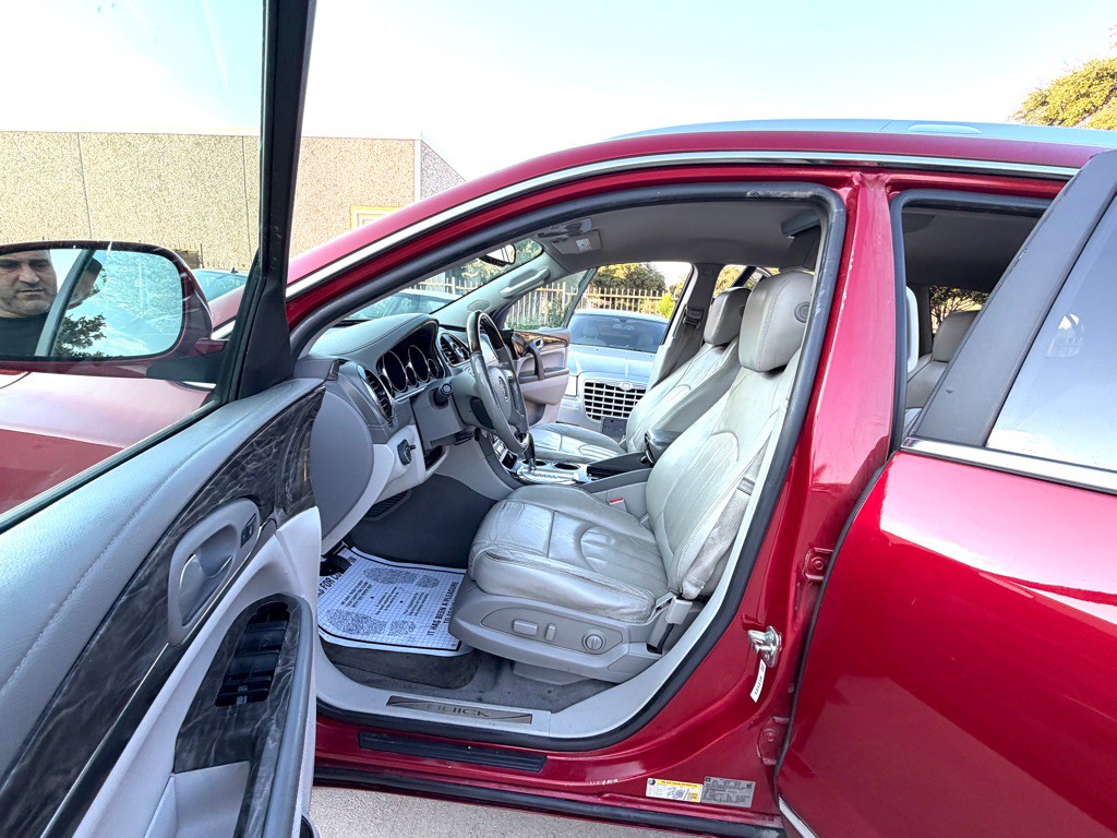 2013 Buick Enclave Image 10