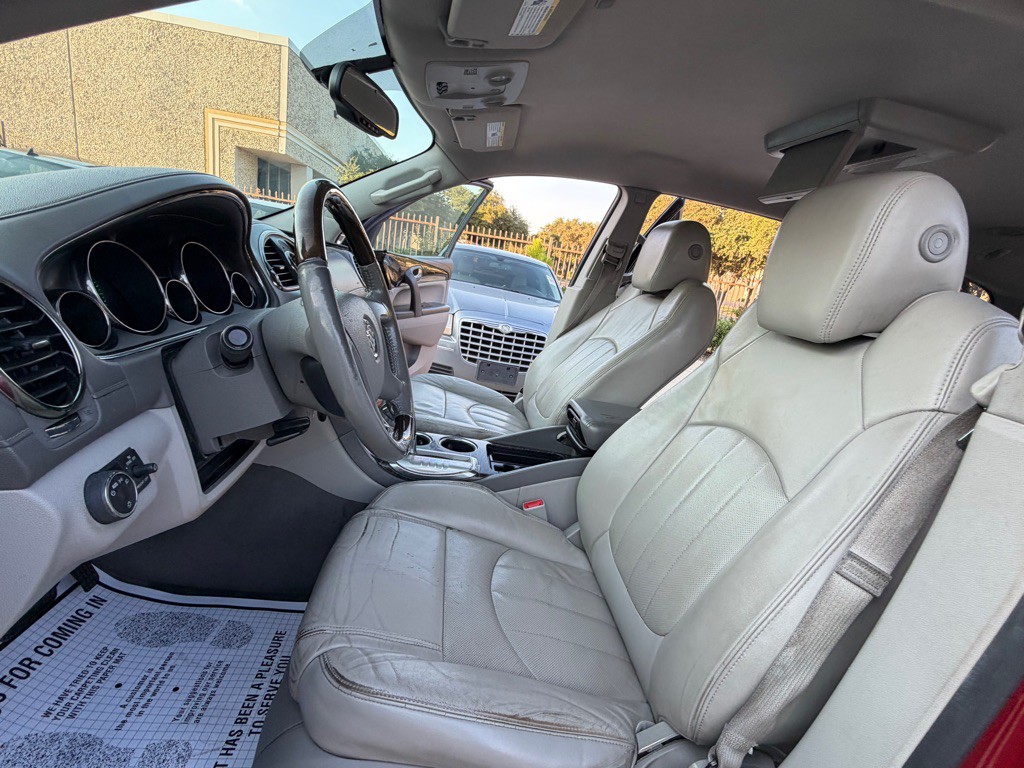 2013 Buick Enclave Image 11