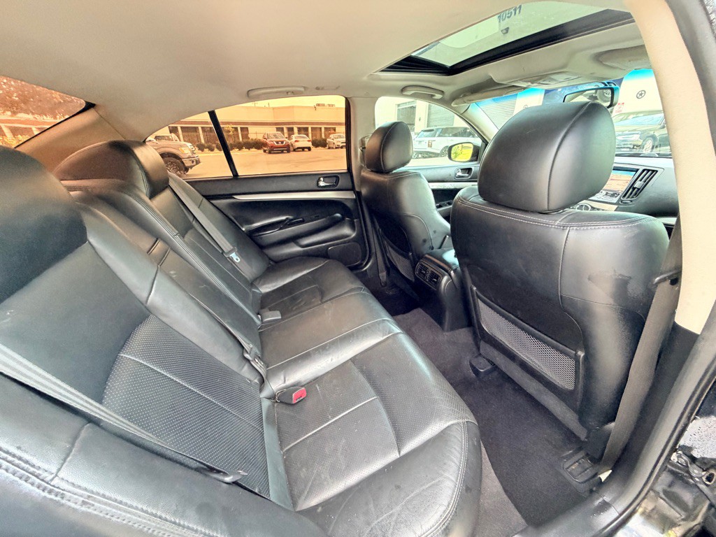 2012 INFINITI G37 Image 22
