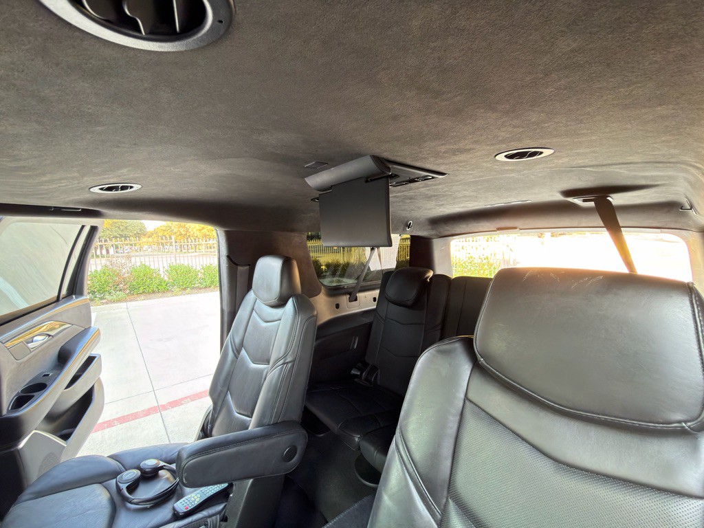 2016 Cadillac Escalade Image 21