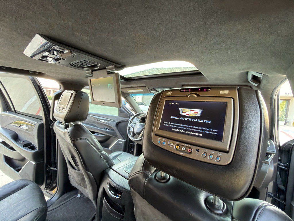 2016 Cadillac Escalade Image 26