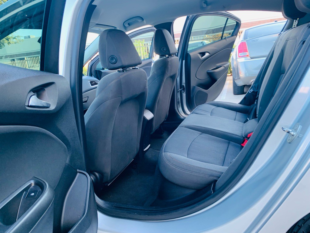 2019 Chevrolet Cruze Image 16