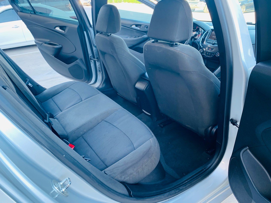 2019 Chevrolet Cruze Image 18