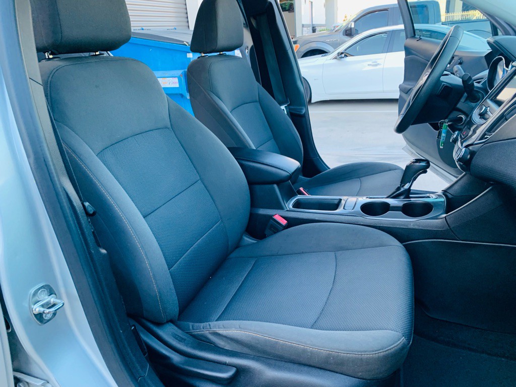 2019 Chevrolet Cruze Image 23