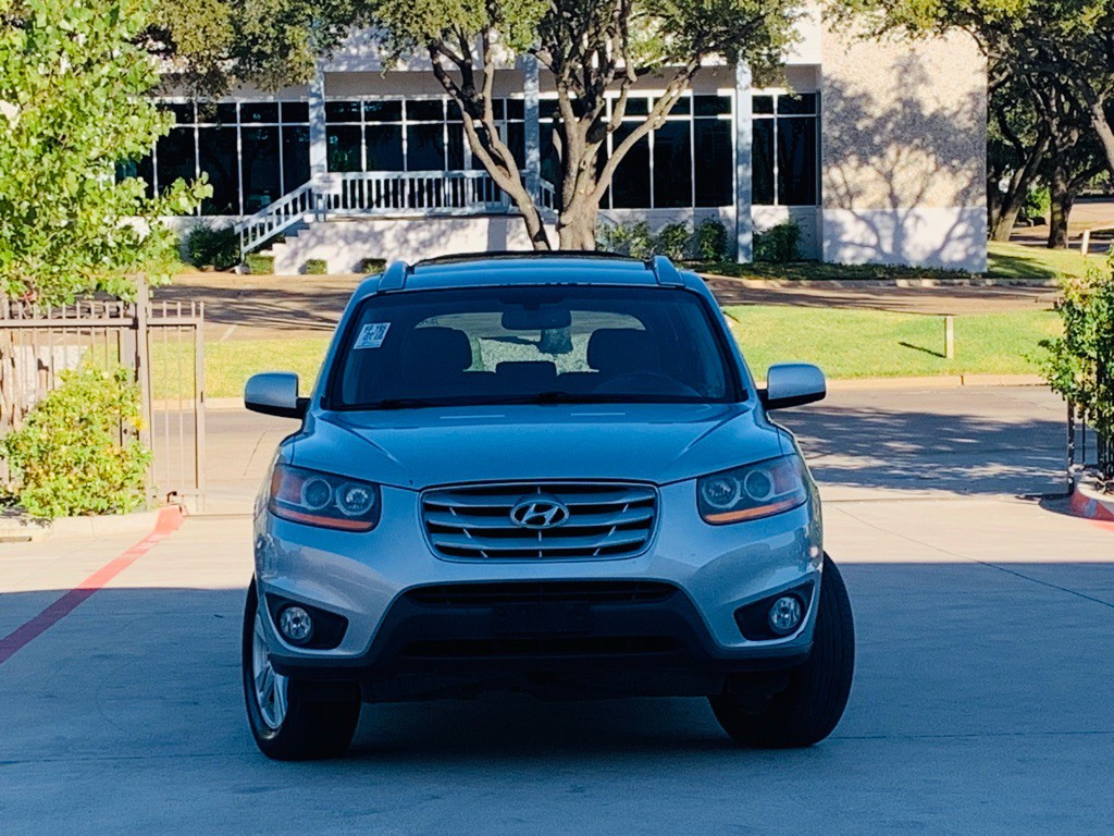 2010 Hyundai Santa Fe Image 2
