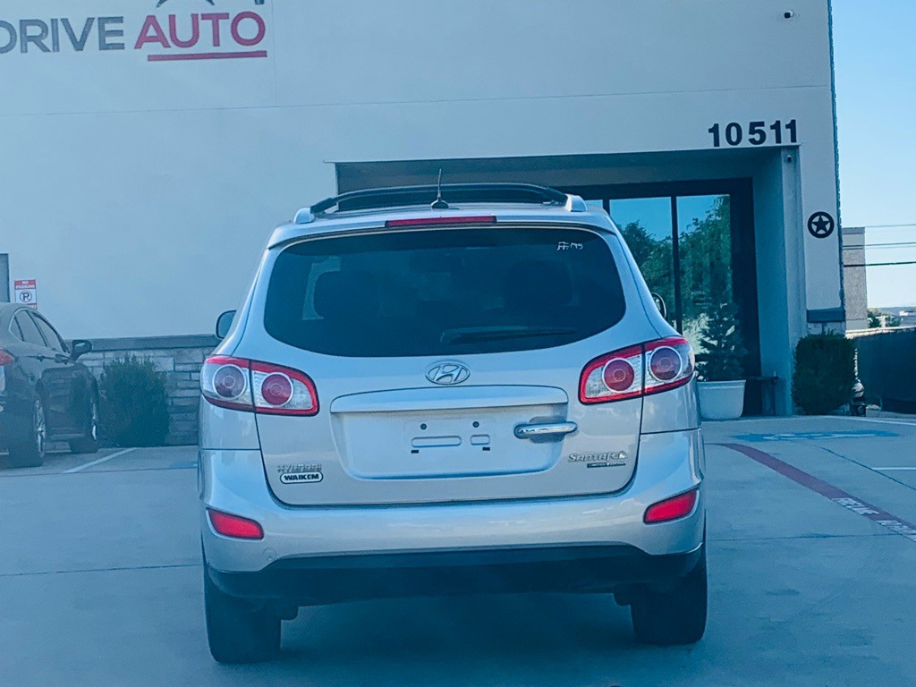 2010 Hyundai Santa Fe Image 8