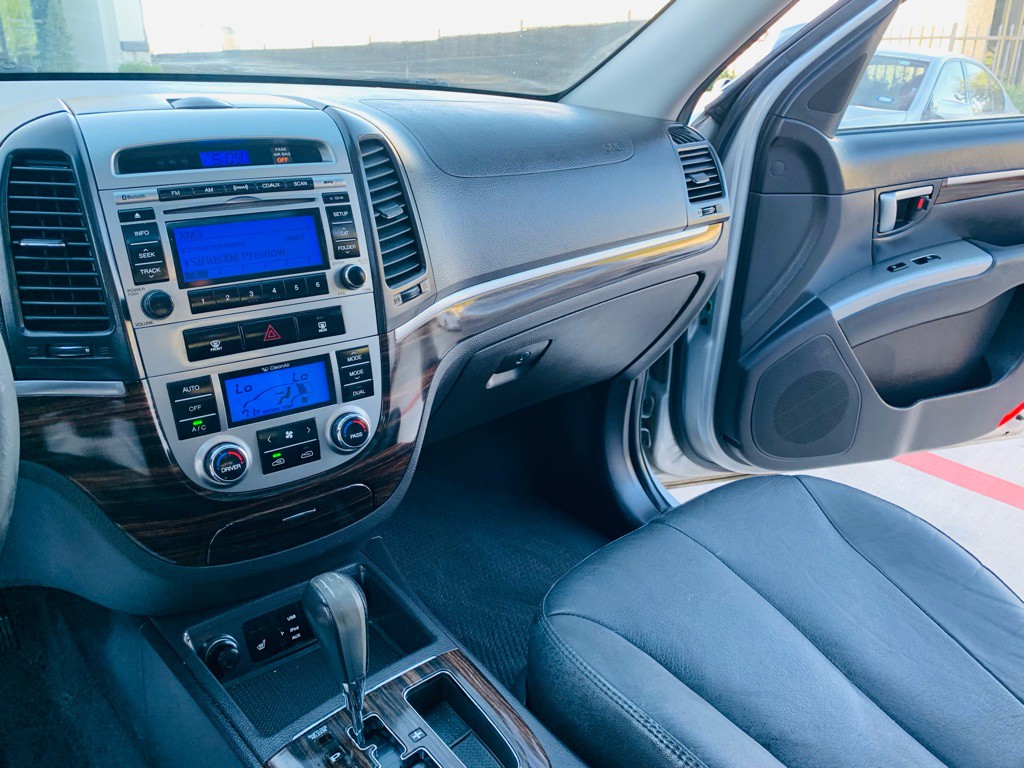 2010 Hyundai Santa Fe Image 14