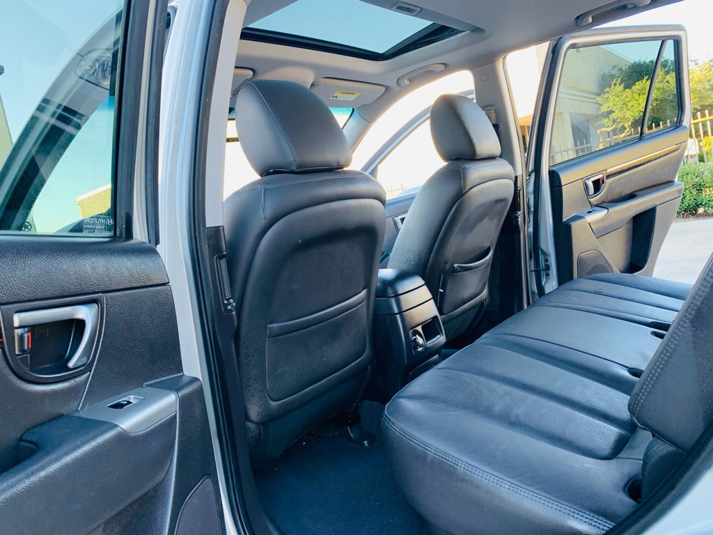 2010 Hyundai Santa Fe Image 16