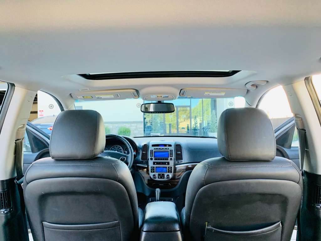 2010 Hyundai Santa Fe Image 25