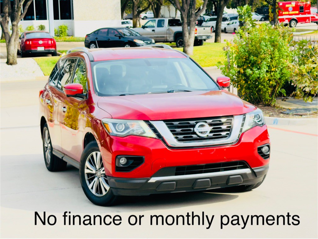 2017 Nissan Pathfinder Image 1