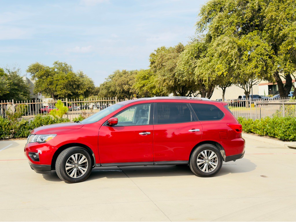 2017 Nissan Pathfinder Image 4