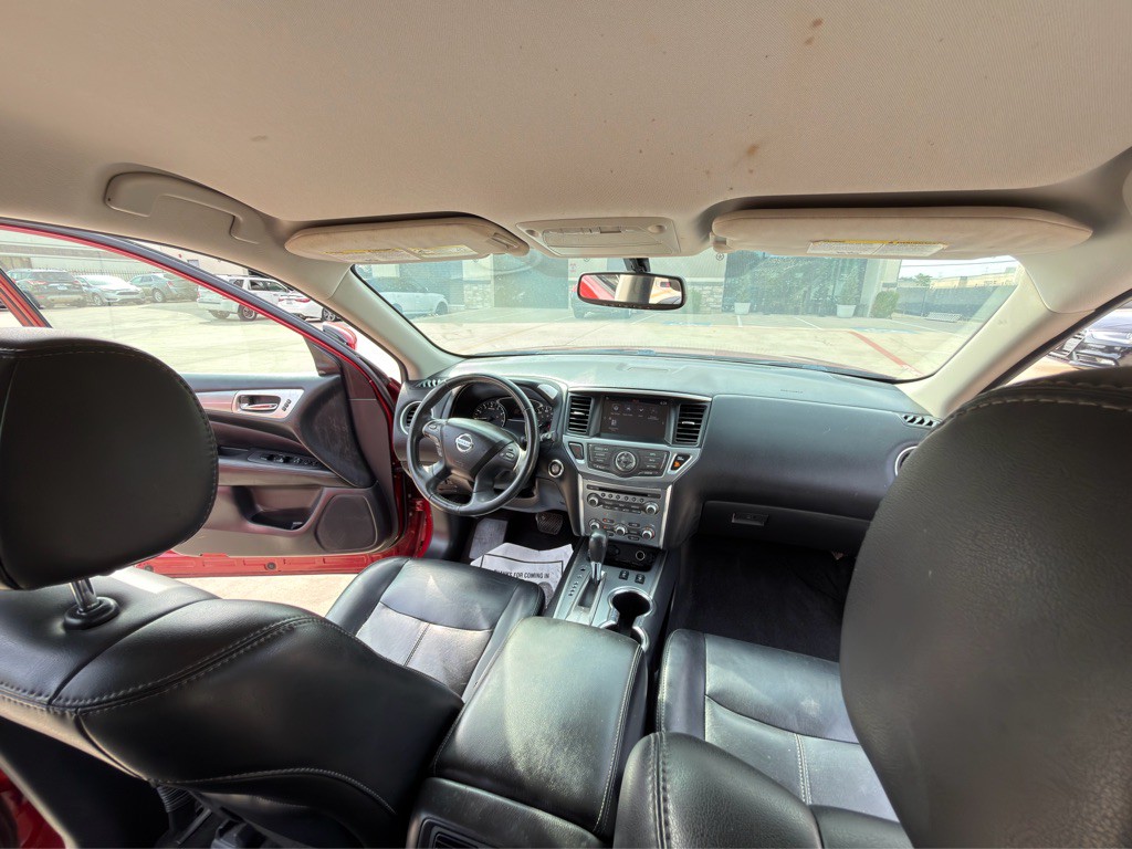 2017 Nissan Pathfinder Image 24