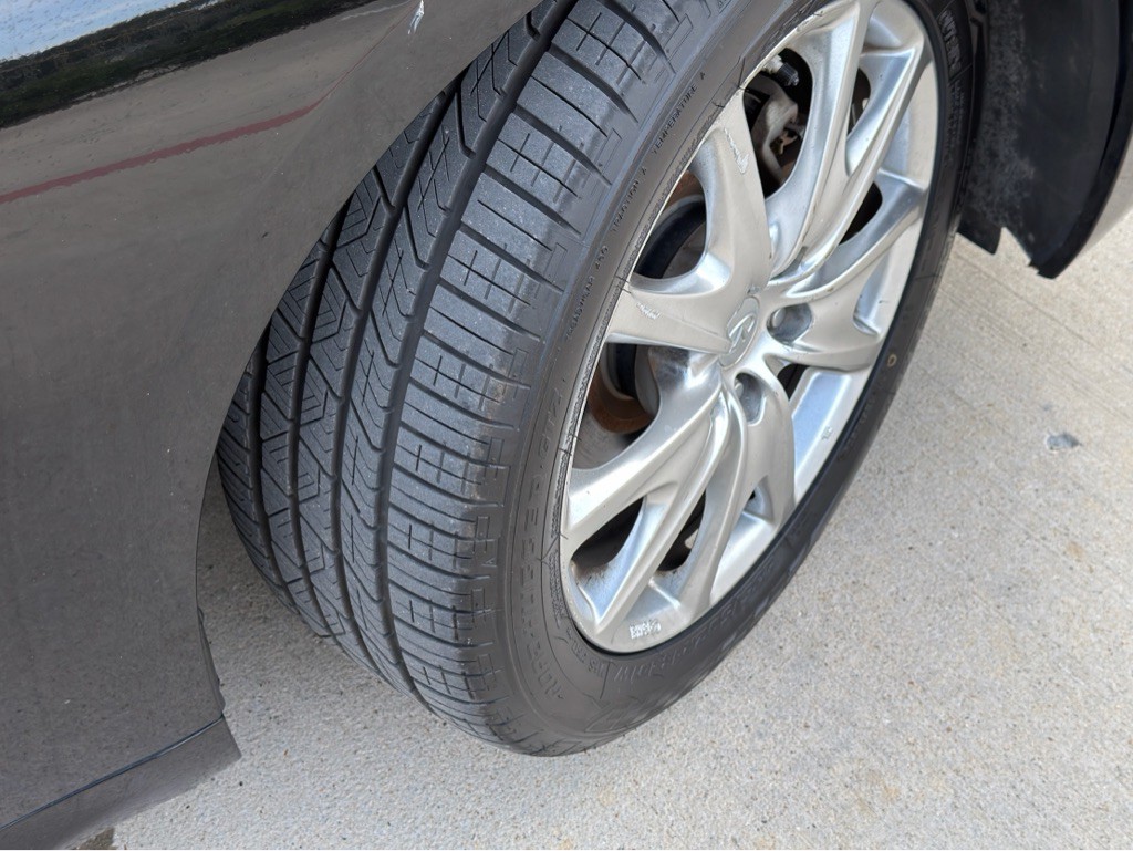 2011 INFINITI G37 Image 21