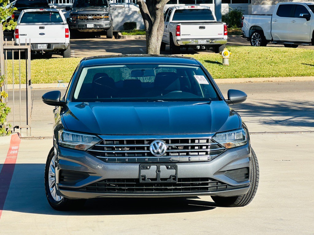2019 Volkswagen Jetta Image 2