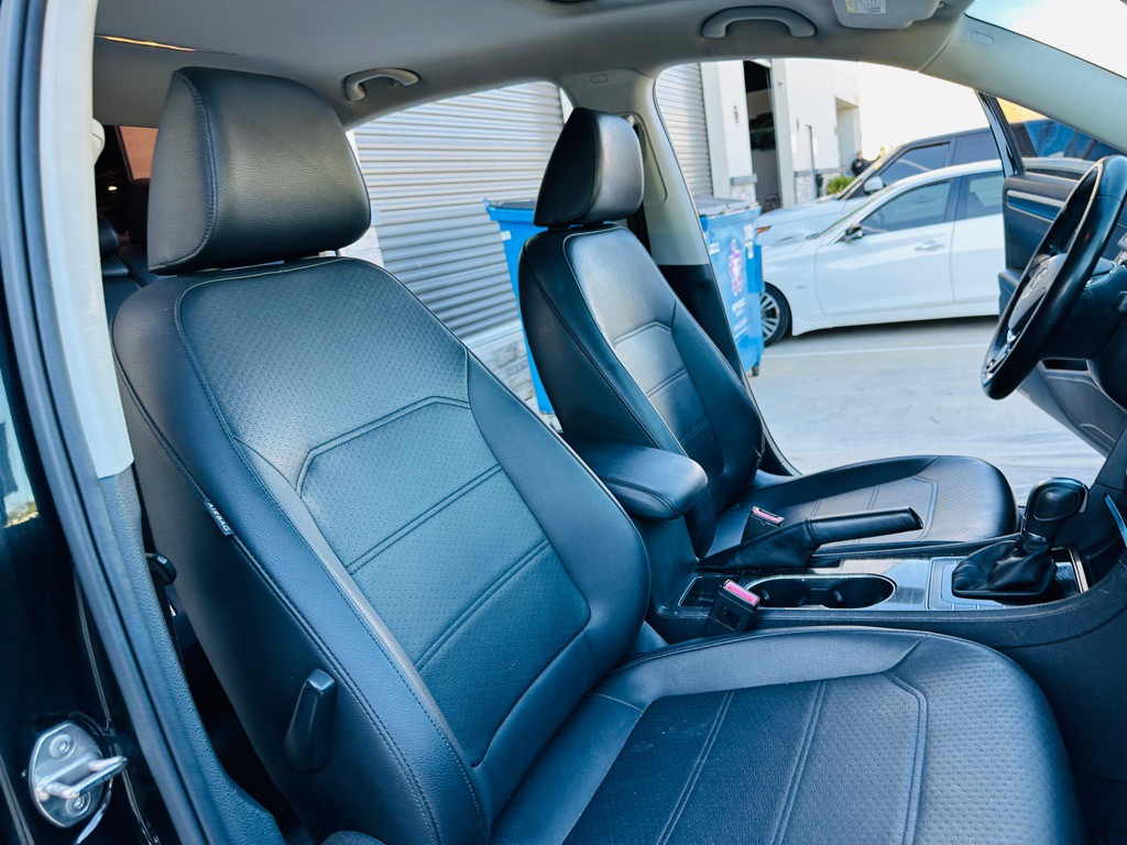 2016 Volkswagen Passat Image 19