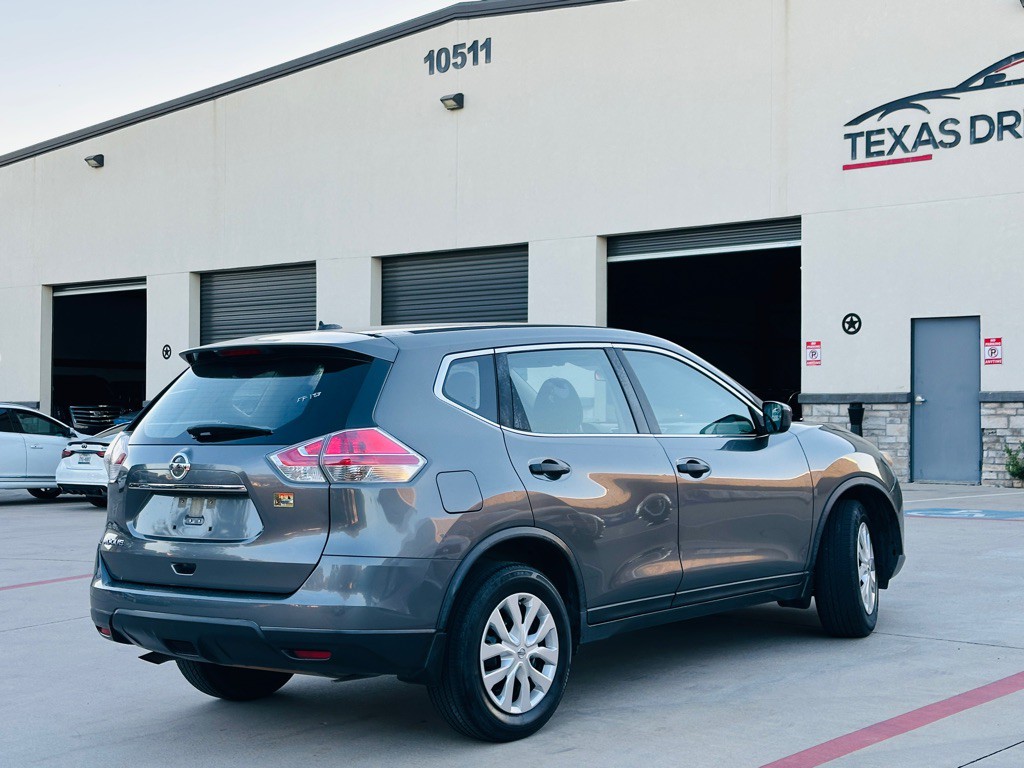 2016 Nissan Rogue Image 11