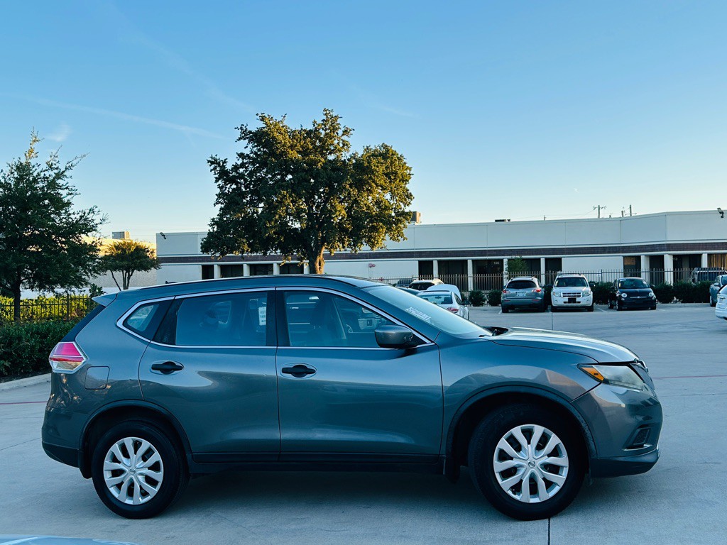 2016 Nissan Rogue Image 12