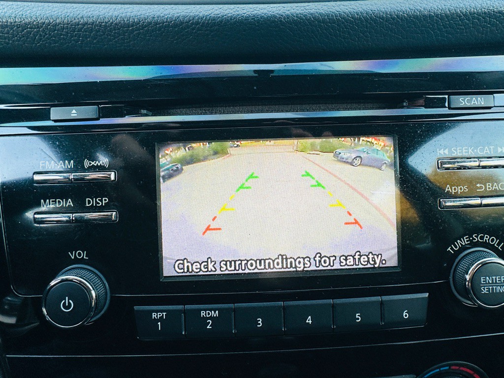 2016 Nissan Rogue Image 24