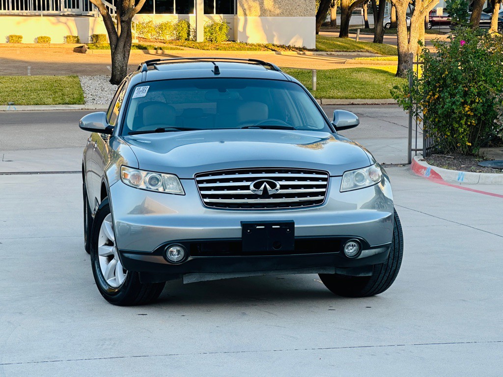 2004 INFINITI FX35 Image 2