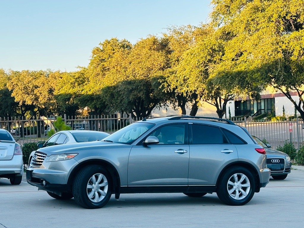 2004 INFINITI FX35 Image 6